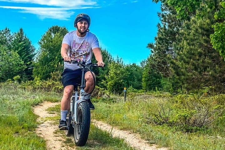 Ride Cave Point to Whitefish Bay Dunes: Fat-Tire E‑Biking Door County’s Limestone Shoreline photo 5