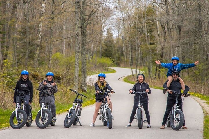 Ride Cave Point to Whitefish Bay Dunes: Fat-Tire E‑Biking Door County’s Limestone Shoreline
