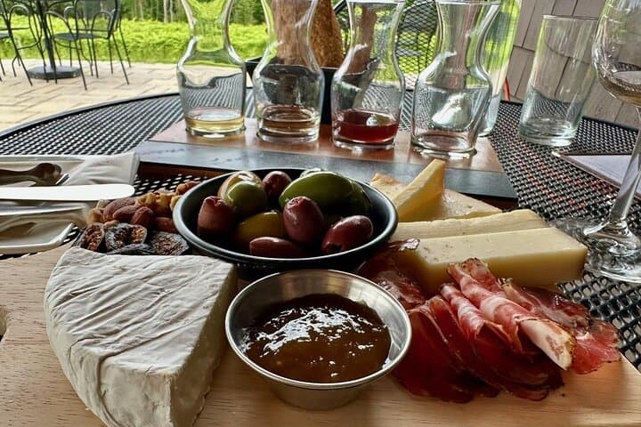 Vermont Small-Group Wine & Cider Day Tour from Burlington photo 6