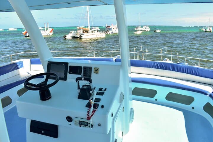Punta Cana Infinity Hip Hop Boat Party: Snorkel, Natural Pool & Open Bar photo 5