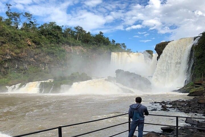 Private Visit to Monday Falls from Iguazu — Saltos del Monday (Paraguay)