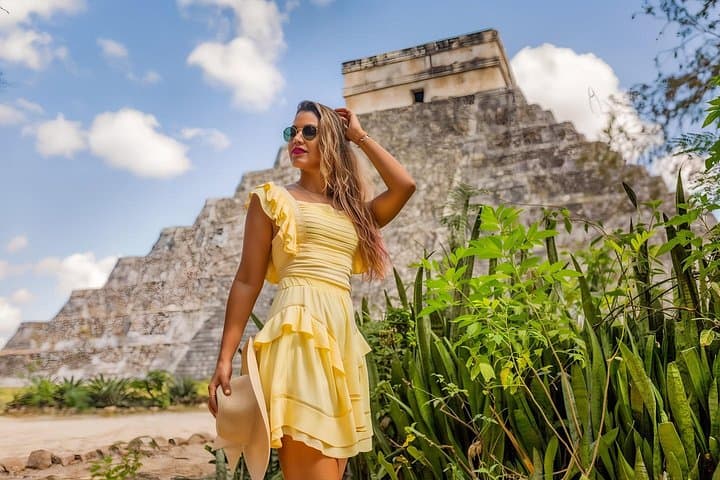 Day Trip to Chichén Itzá, Cenote Saamal & Valladolid: Full-Day Guided Tour photo 2