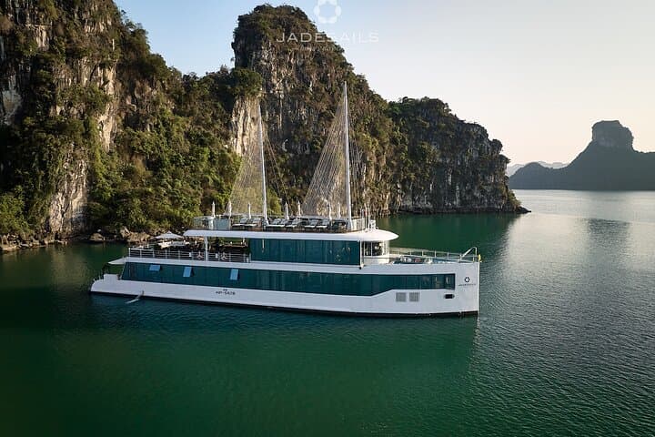 Luxury Day Cruise to Lan Ha Bay from Hanoi aboard JadeSails