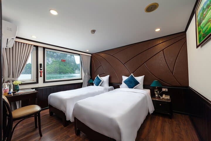 Amanda 5-Star Ha Long Bay 2-Day Overnight Cruise from Hanoi photo 4