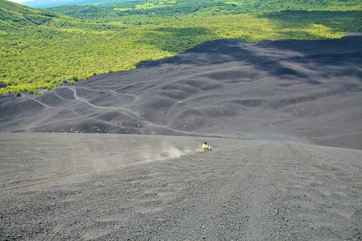 Volcano Boarding Cerro Negro: Private Guided Day Trip from León, Nicaragua photo 6
