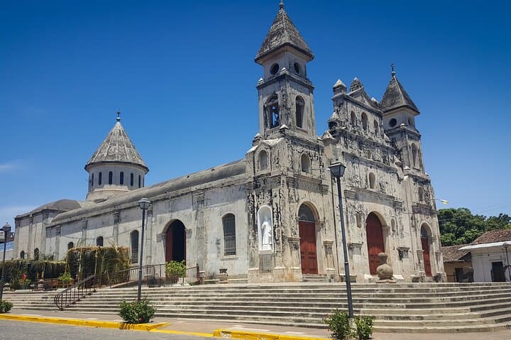 Granada Colonial City and 365 Islets: Private Full-Day Tour from San Juan del Sur photo 6