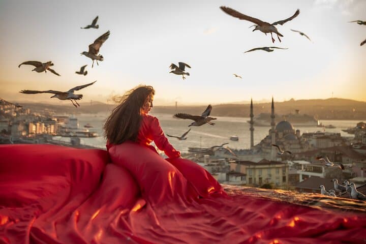 Istanbul Rooftop Photography: Capture the Bosphorus & Süleymaniye Views