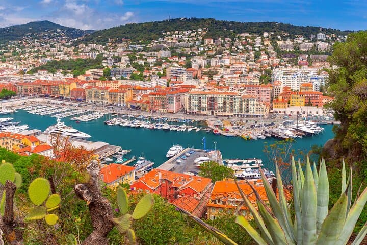 Kid-Friendly Nice City Highlights: Private Guided Family Walking Tour photo 2