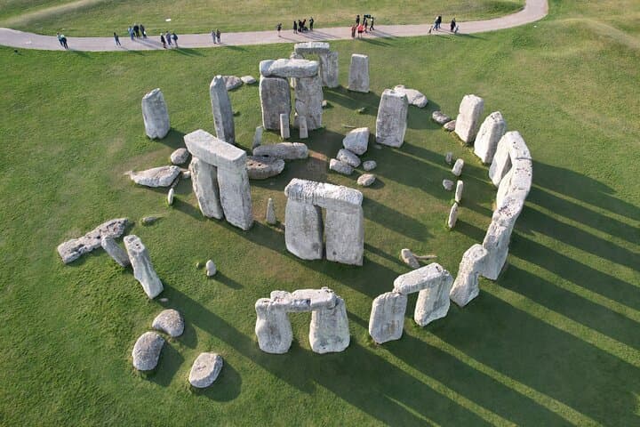Private Transfer: Southampton Cruise Port to Gatwick with Stonehenge Stop photo 2