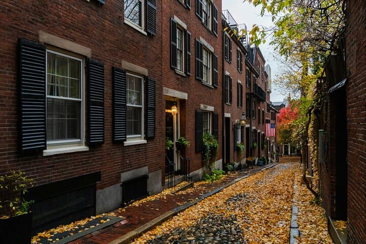 Boston Back Bay Scavenger Hunt — Self-Guided Let’s Roam Adventure photo 6