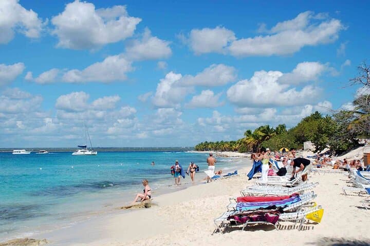 Catalina Island Snorkel & Altos de Chavón Full-Day Adventure photo 4