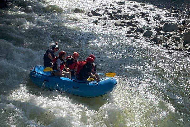Full-Day Private Jungle Rafting, Paragliding & Natural Pools Tour from Medellín photo 2