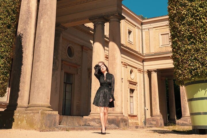 Private Personalized Photoshoot on Berlin’s Museum Island photo 6
