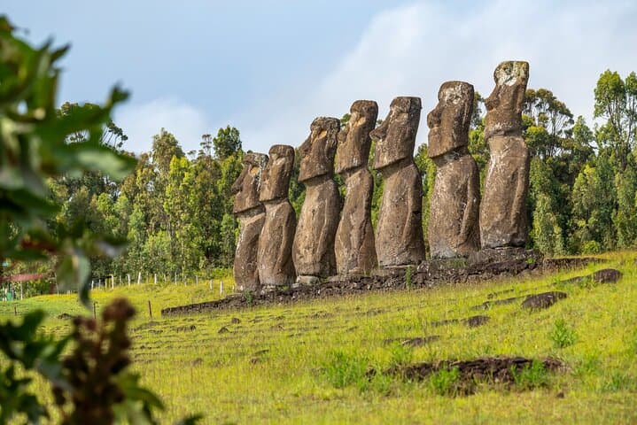 Private Highlights Tour of Easter Island: Moai, Craters & Coastal Views photo 6