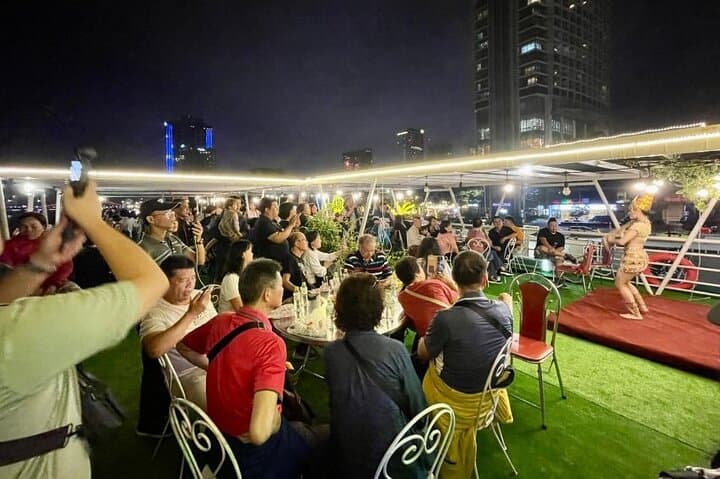 Da Nang Han River Night Cruise: Dragon Bridge Lights & Cham Pa Dance
