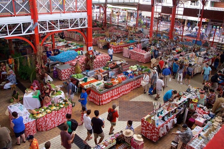 Private 2-Hour Walking Tour in Papeete — Markets, Cathedral & Colonial Sights photo 2