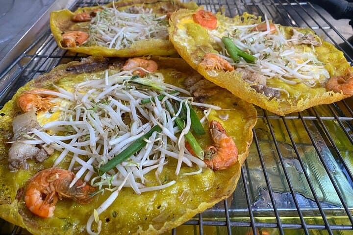 Hoi An Vespa Food Tour: Night Street Food Ride & Cao Lầu Tasting photo 6