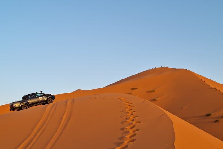 Merzouga 4x4 Desert Excursion: Erg Chebbi Dunes, Khamlia & Palm Grove Tour photo 3
