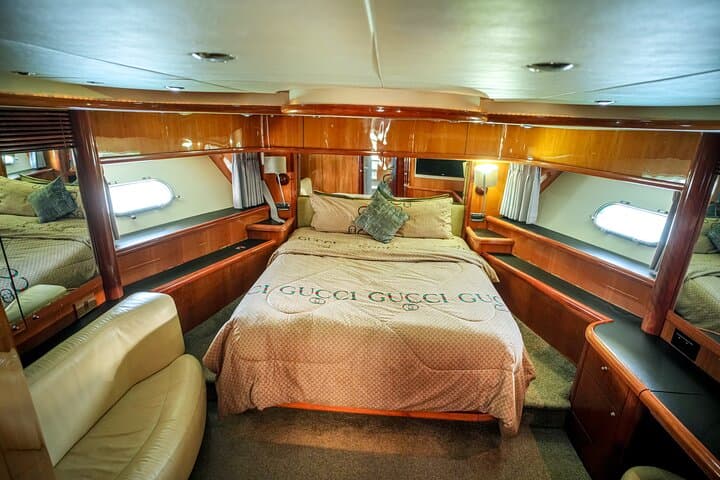 Private 90-Foot Luxury Yacht Tour in Dubai — Palm Jumeirah, Burj Al Arab & Marina Cruise photo 6
