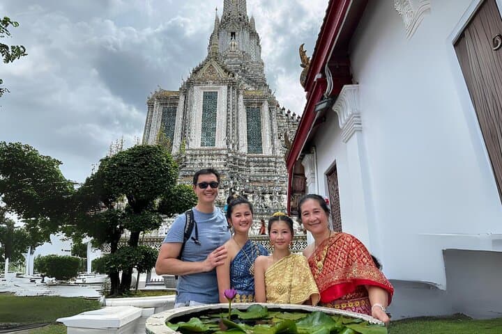Private Grand Palace & Canal Tour: Temples, River Views, and Local Life photo 5