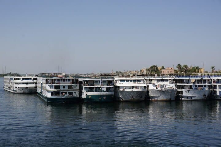4-Day Nile Cruise Aswan to Luxor — Abu Simbel, Temples & Hot-Air Balloon photo 2