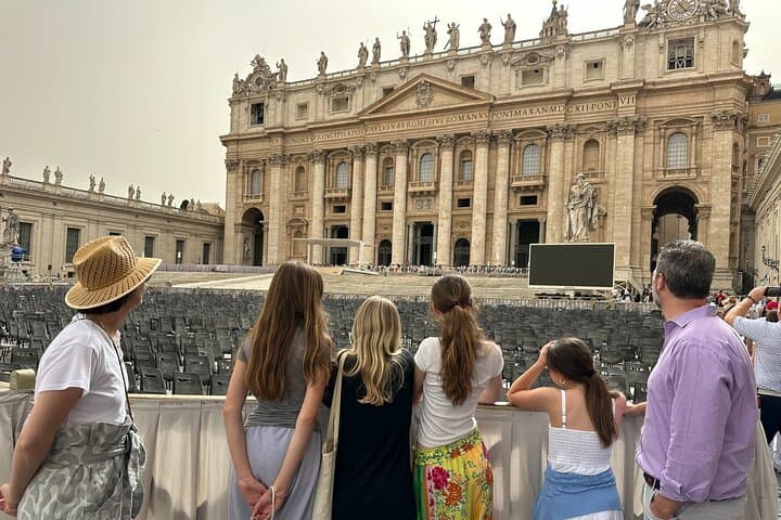 Kid-Friendly Vatican & Sistine Chapel Private Tour in Rome photo 4