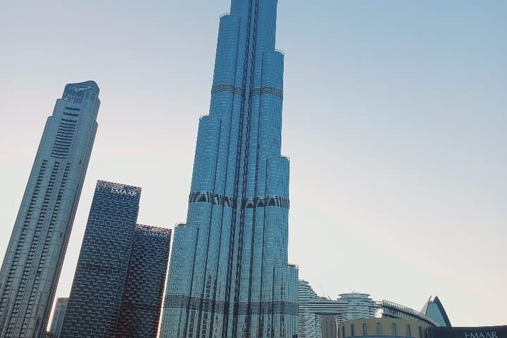 Dubai Mall Two-Way Transfer: Burj Khalifa, Dinner & Aquarium Shuttle photo 3