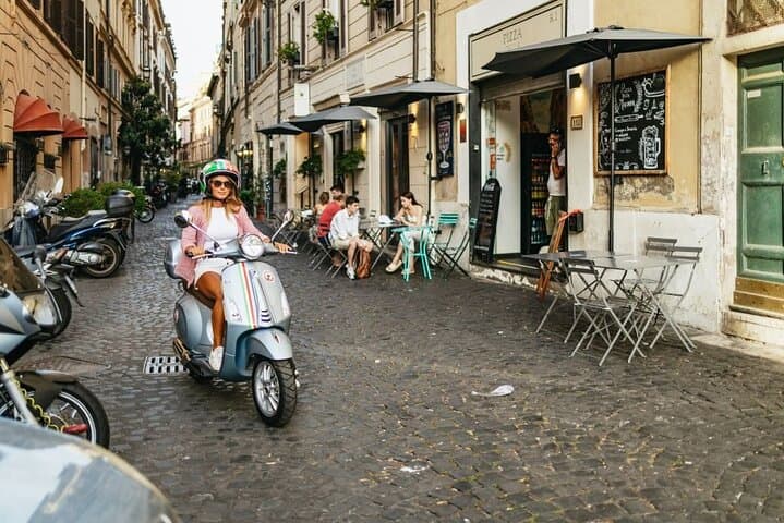 Rome Vespa 125cc Rental: Self-Guided Scoot Through Historic Streets photo 4