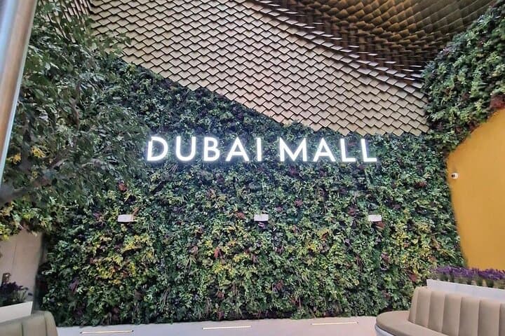 Dubai Mall Two-Way Transfer: Burj Khalifa, Dinner & Aquarium Shuttle