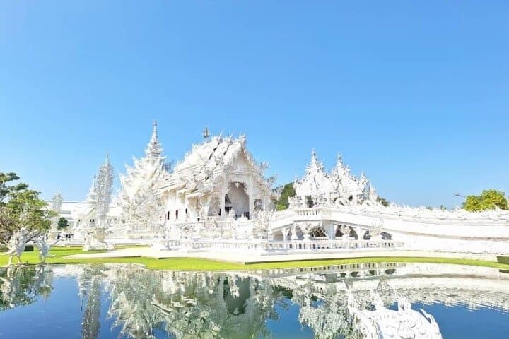 Day Trip from Chiang Mai to Chiang Rai: White Temple, Blue Temple & Lalita Café photo 6