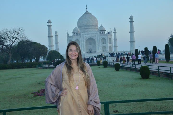 Taj Mahal Day Trip from Delhi: Sunrise Visit, Agra Fort & Lunch photo 3
