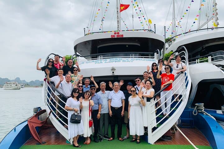 Full-Day Lan Ha Bay Lotus Cruise from Hanoi: Sung Sot, Kayaking & Titov Island photo 2