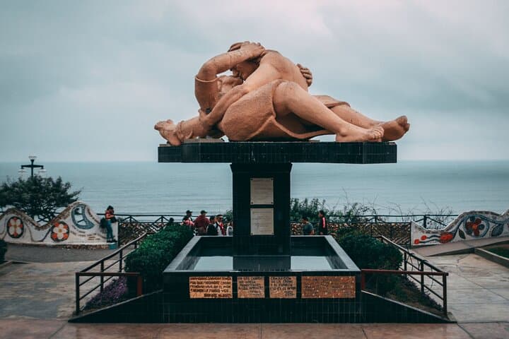 Stopover in Lima: 6-Hour Private Airport Tour to Plaza de Armas, San Francisco Catacombs & Huaca Pucllana photo 4