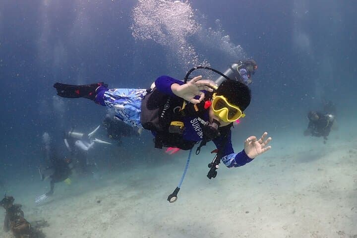 Beginner Scuba at Kata Beach & Racha Yai: Pool Training plus Beach Dive