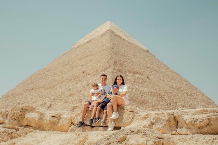 Private Giza, Saqqara & Memphis Tour with Lunch: Pyramids, Sphinx and Step Pyramid photo 2