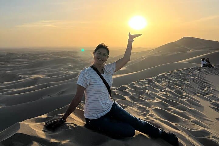 6-Day Private Gobi Desert Expedition: Khongor Dunes, Yol Valley & Nomad Gers