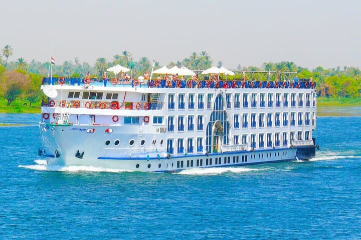 4-Day Nile Cruise Aswan to Luxor — Abu Simbel, Temples & Hot-Air Balloon photo 1
