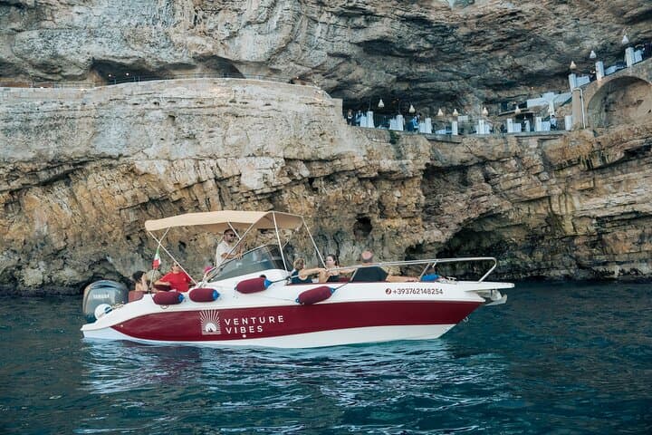 Monopoli to Polignano: 5-Hour Private Cave & Snorkel Boat Tour