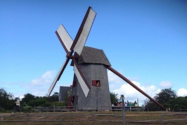 Historical Tour of Nantucket: 90-Minute Bus and Van Island Overview photo 1