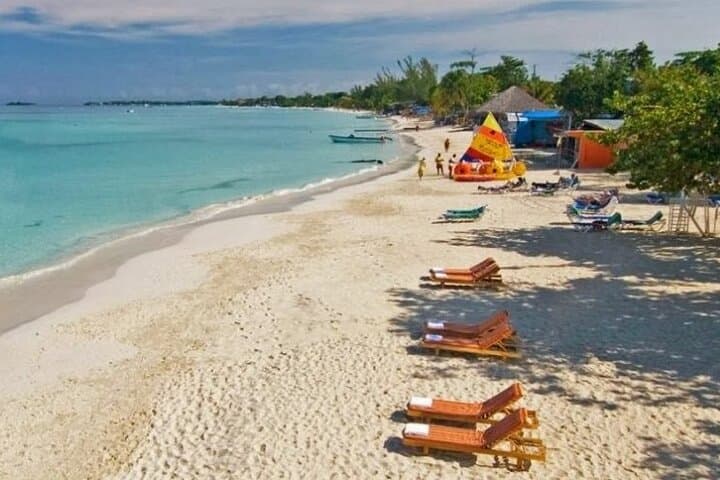 Negril Seven Mile Beach & Rick's Cafe Sunset Tour — Private Half-Day Experience photo 4