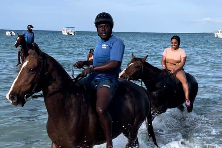 Ocean Bamboo Rafting, Horseback Riding & Sunset at Rick's Cafe — Montego Bay to Negril Day Tour photo 6