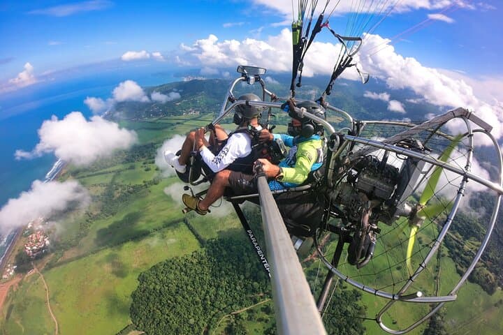 Long-Distance Paramotor Trike Flight from Jaco — 40-Mile Coastal Air Tour