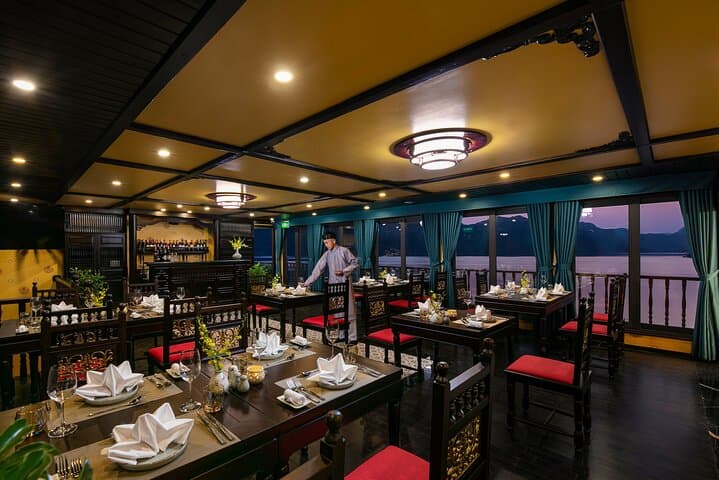 Icon Cruise Lan Ha Bay: 3-Day Halong Bay Overnight with Kayaking & Viet Hai Village photo 5
