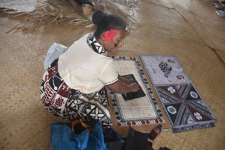 Jewel of Fiji: Navua River Cruise, Village Kava Ceremony & Waterfall Swim photo 5