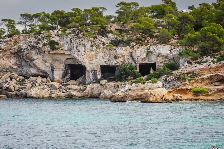 Mallorca Portal Vells Van Tour: Beaches, Caves & Snorkel Adventure photo 2
