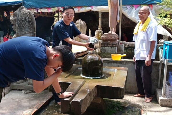 Phnom Kulen Waterfall & River of 1000 Siva Linga — Siem Reap Day Hike photo 2
