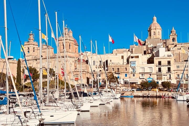 Valletta to Hagar Qim: Private Full-Day Tour of Valletta, Three Cities & Prehistoric Temples