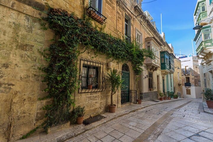 Valletta to Hagar Qim: Private Full-Day Tour of Valletta, Three Cities & Prehistoric Temples photo 5