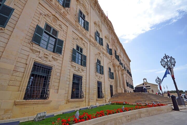 Valletta to Hagar Qim: Private Full-Day Tour of Valletta, Three Cities & Prehistoric Temples photo 4