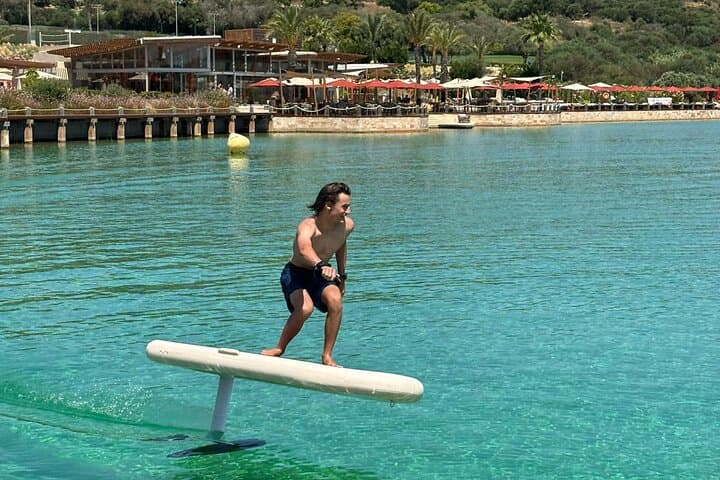 E-Foil Lessons in Andalucía: Fly a Fliteboard on the Costa del Sol